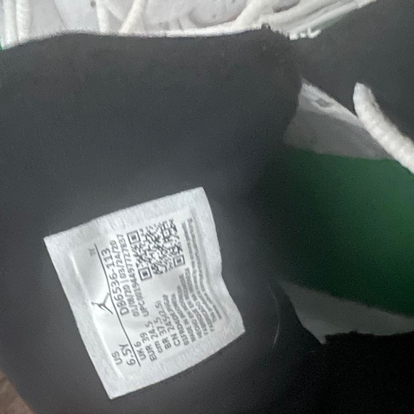 Air Jordan 13 “Lucky Green” sneakers - Picture 5 of 5